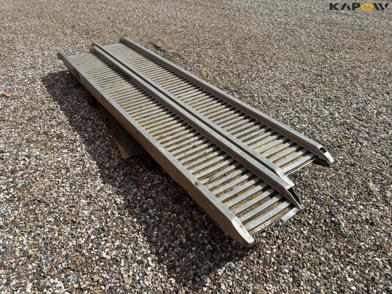 Aluminum ramps 38x295 4