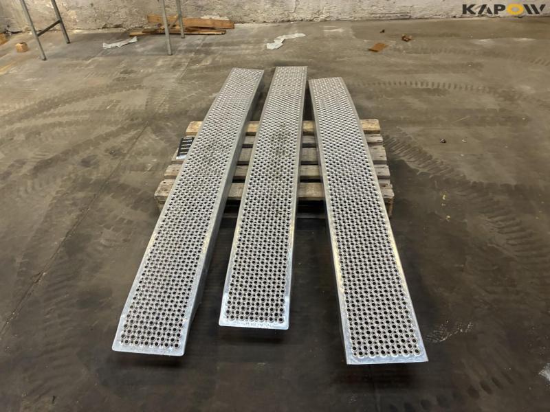 Aluminum ramps 8