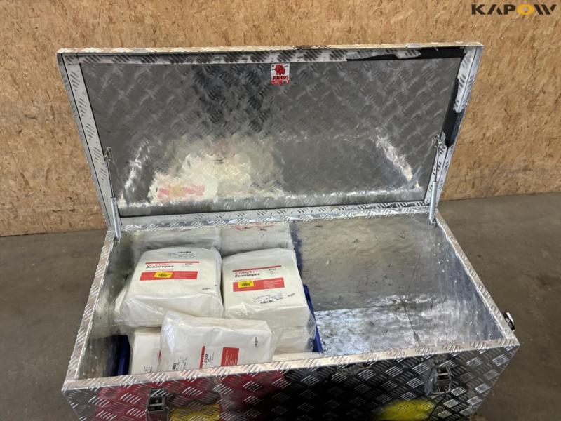 Aluminum box and tools 4