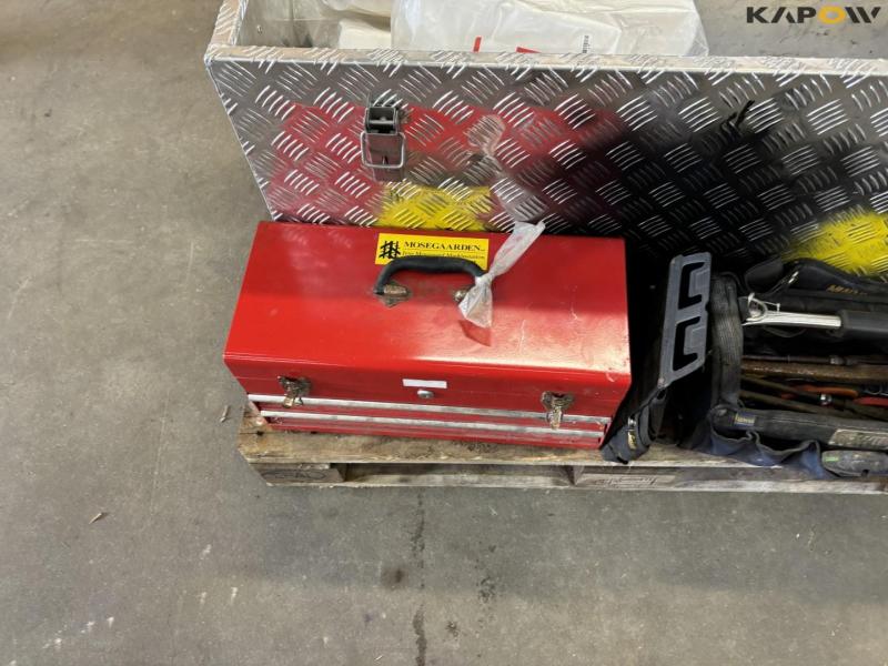 Aluminum box and tools 6