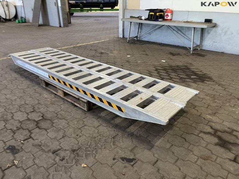 Aluminum chutes 6300kg 7