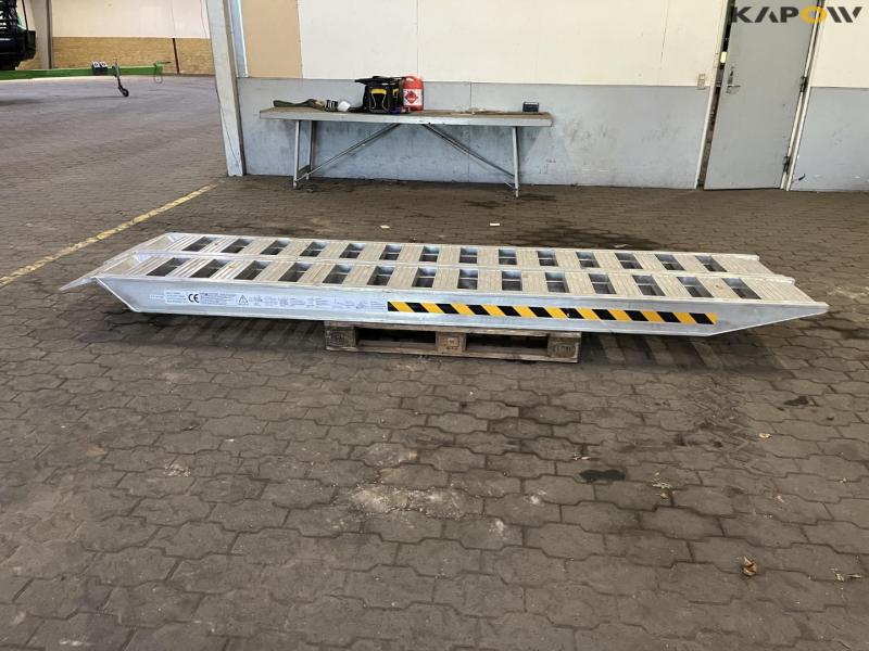 Aluminum chutes 6300kg 8