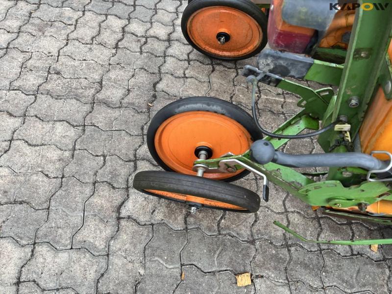 Amazone ED601K 8 row corn seeder with fertilizer front tank 24