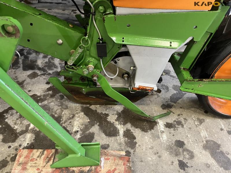 Amazone ED602-K 8 row corn seeder 13