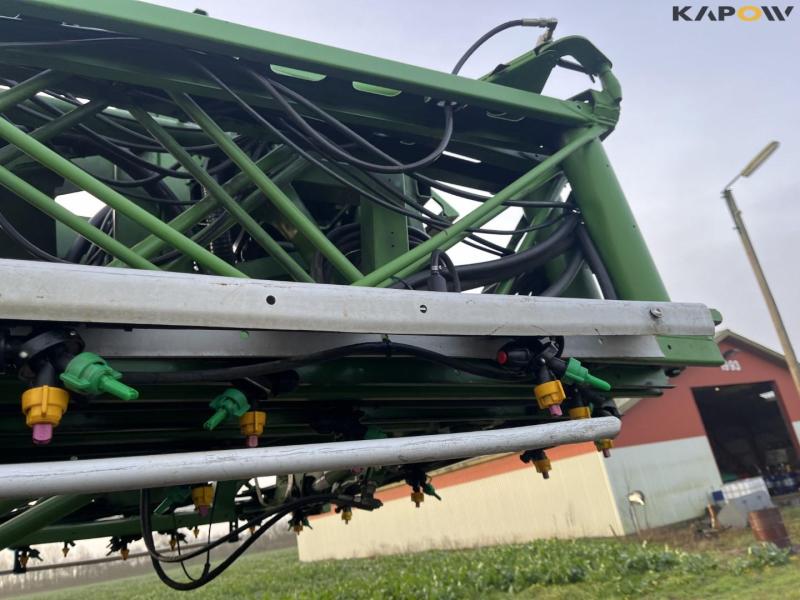 Amazone UX5200 sprayer with 36 meter boom. 23