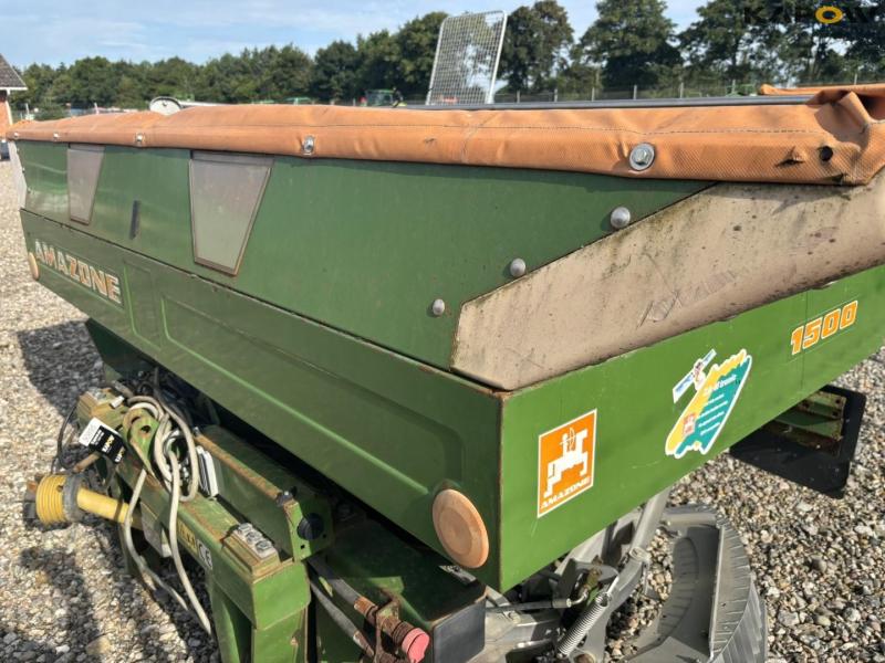 Amazone ZA-M Profis 1500 mounted fertilizer spreader 9