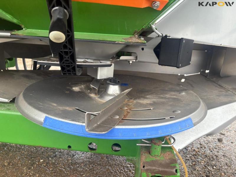 Amazone ZA-M ultra 3000 fertilizer spreader 18