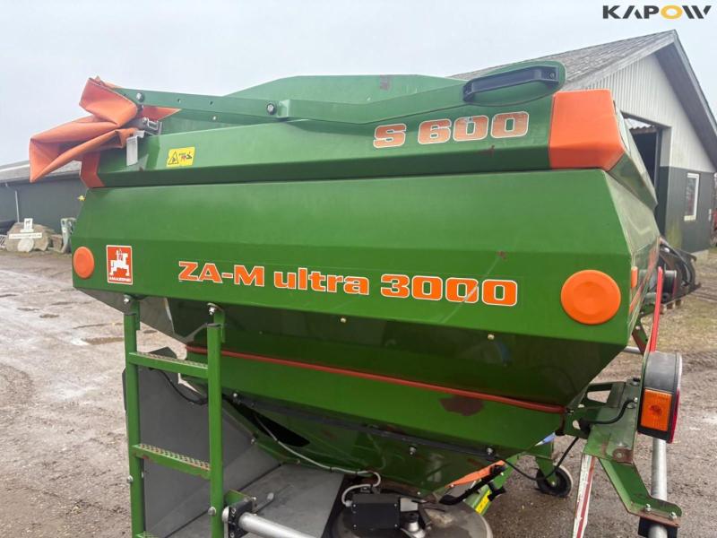 Amazone ZA-M ultra 3000 fertilizer spreader 26