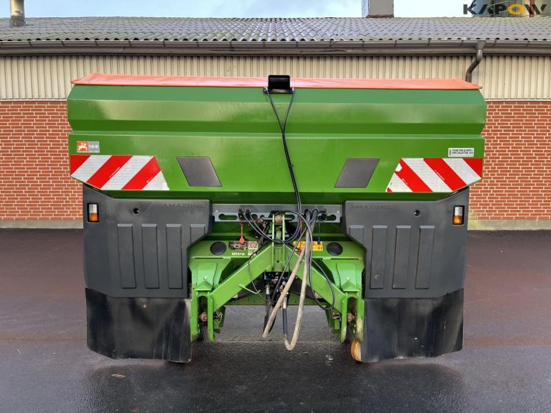 Amazone ZA-TS 4200 fertilizer spreader 2