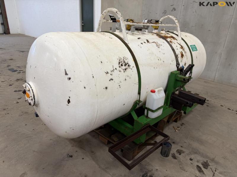 Ammonia tank 7