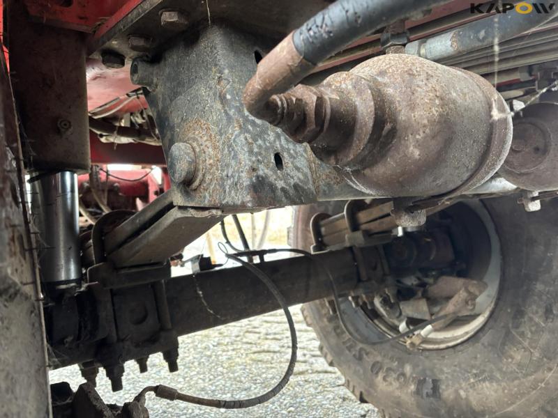 AP 25 slurry tanker with 28 m drag hoses and crane 45