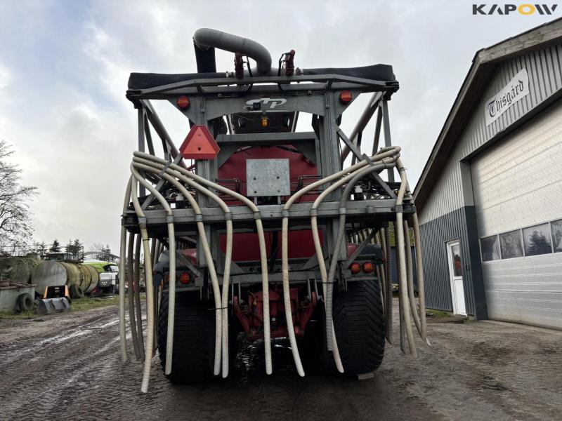 AP 25 Slurry tanker. 5