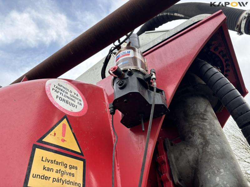 AP 25 Slurry tanker. 22