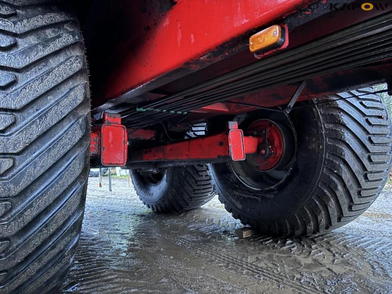 AP slurry tanker with boom 20