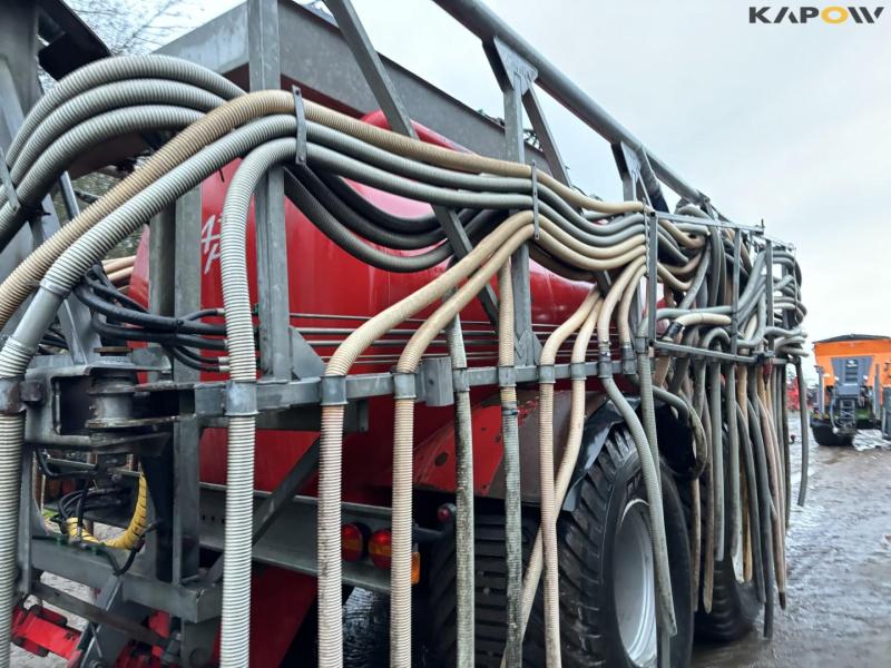 AP slurry tanker with boom 47