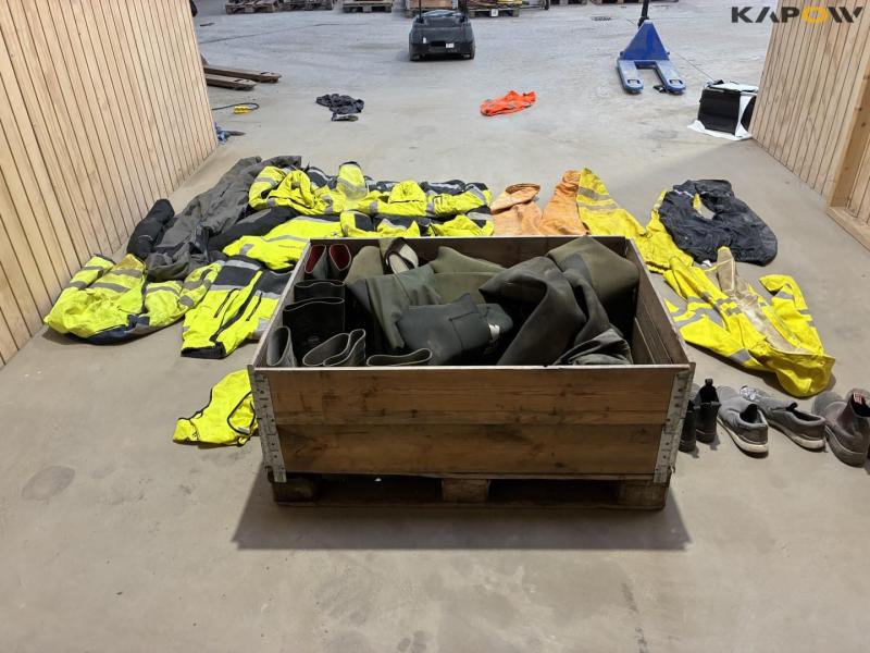 Work equipment and clothing 4