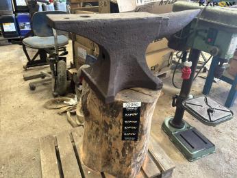 Arm bolt on tree stump