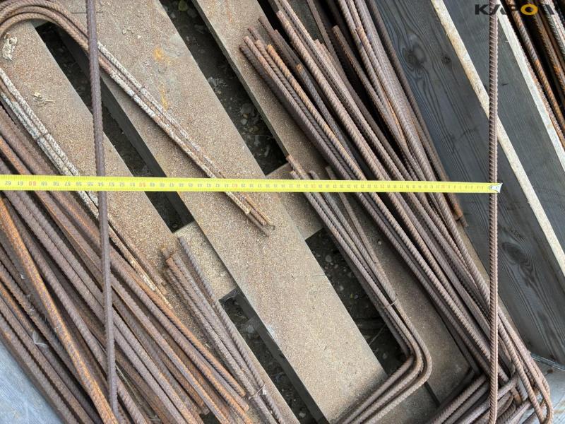 Reinforcing bars 36