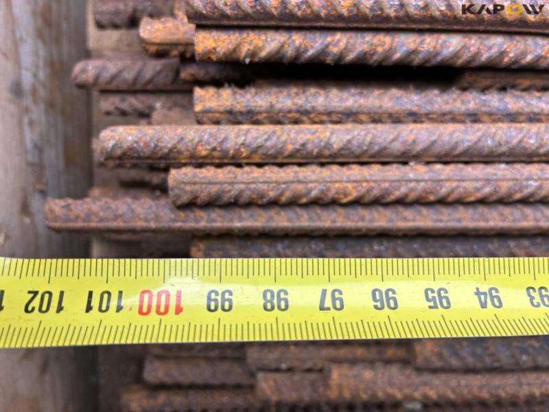 Reinforcing bars 39