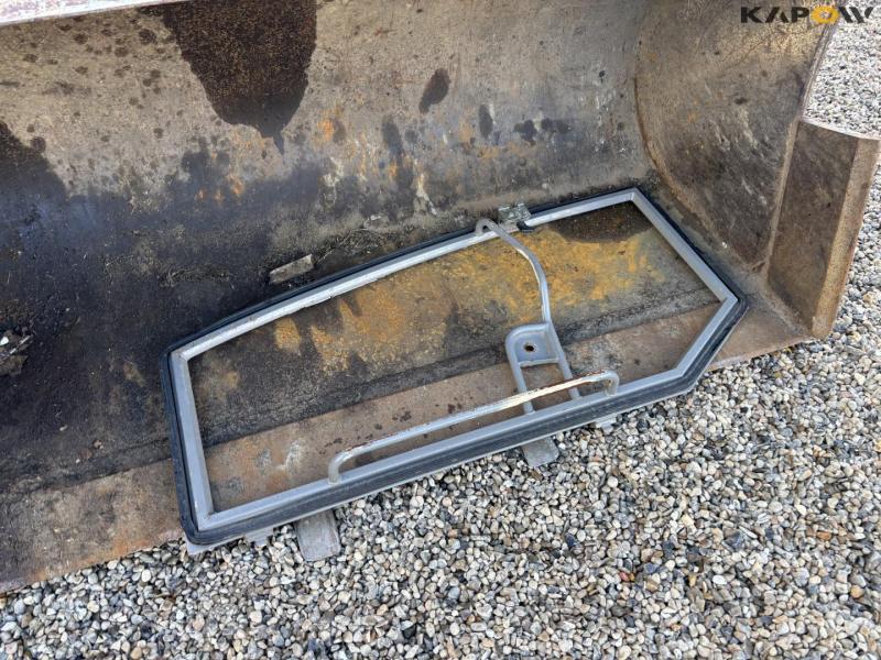 Atlas 55 loader with bucket and pallet forks 14