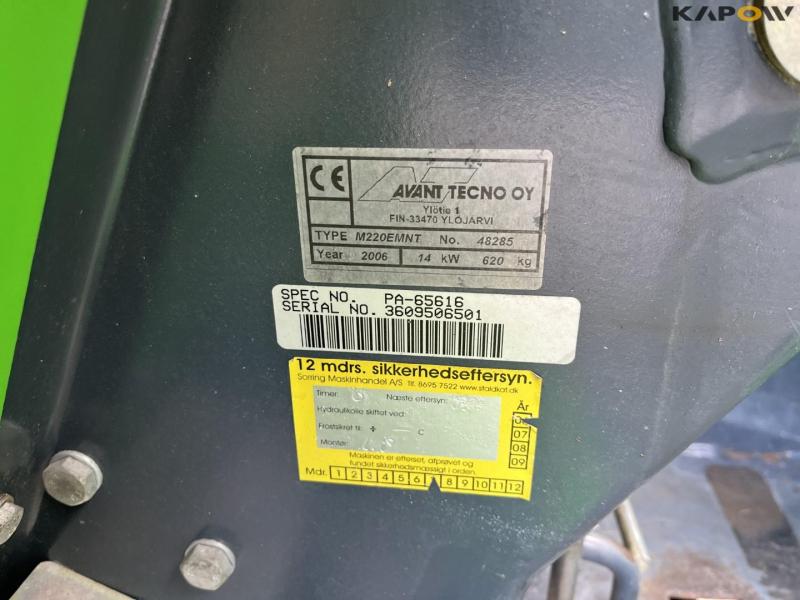 Avant 220 stable cat 15