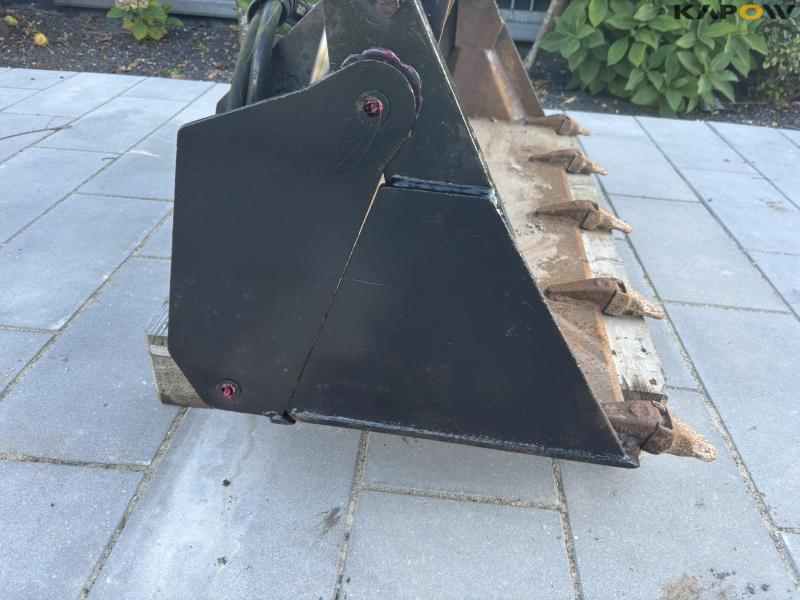 Avant 4i1 bucket 145 cm. 17