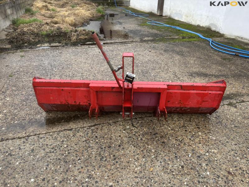 Rear shovel with tip 6