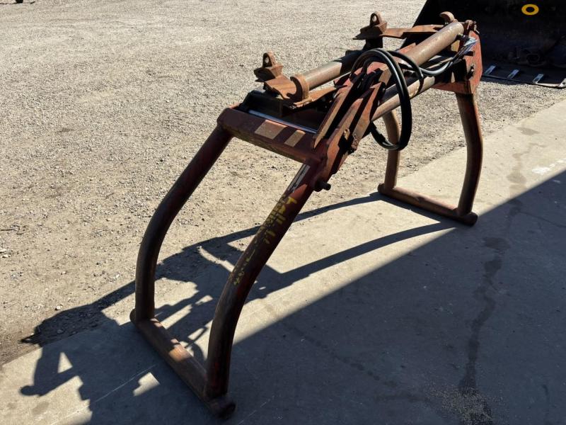 Bale clamp with Euro hitch 6