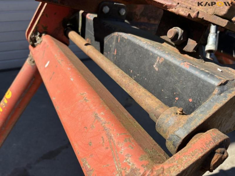 Bale clamp with Euro hitch 19