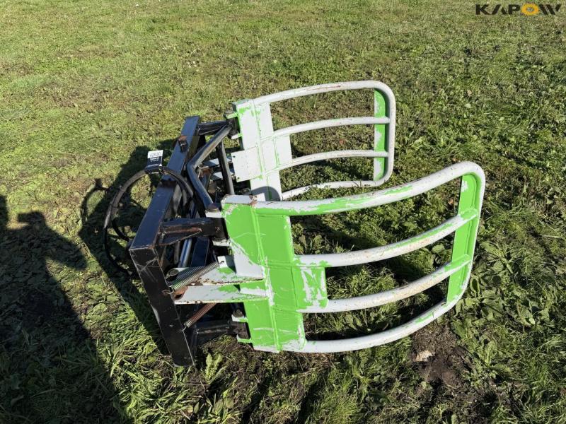 Bale clamp with Euro hitch 4