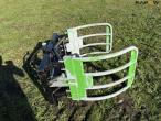 Bale clamp with Euro hitch 4