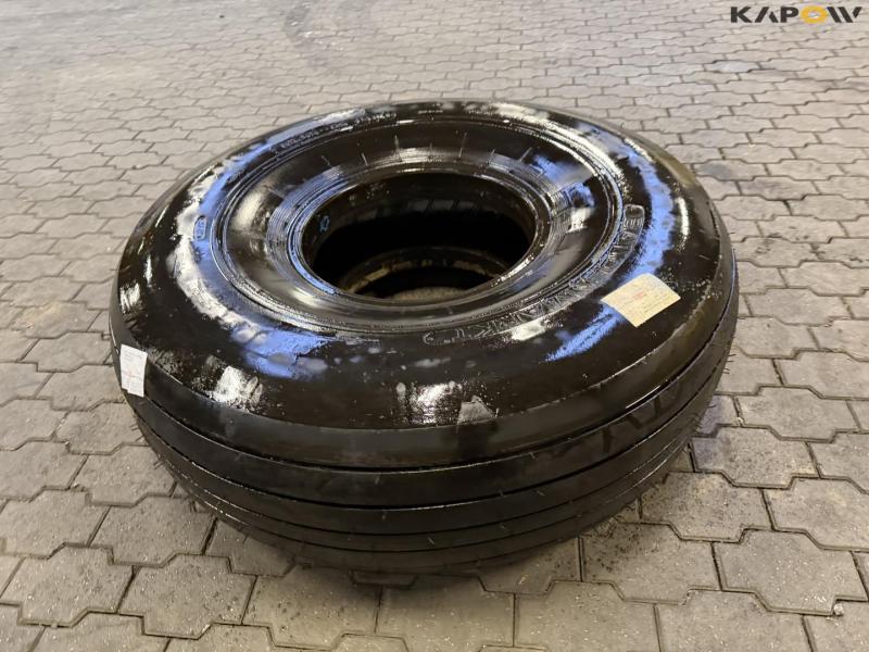 Bandenmarkt 20.00-20 tires 6