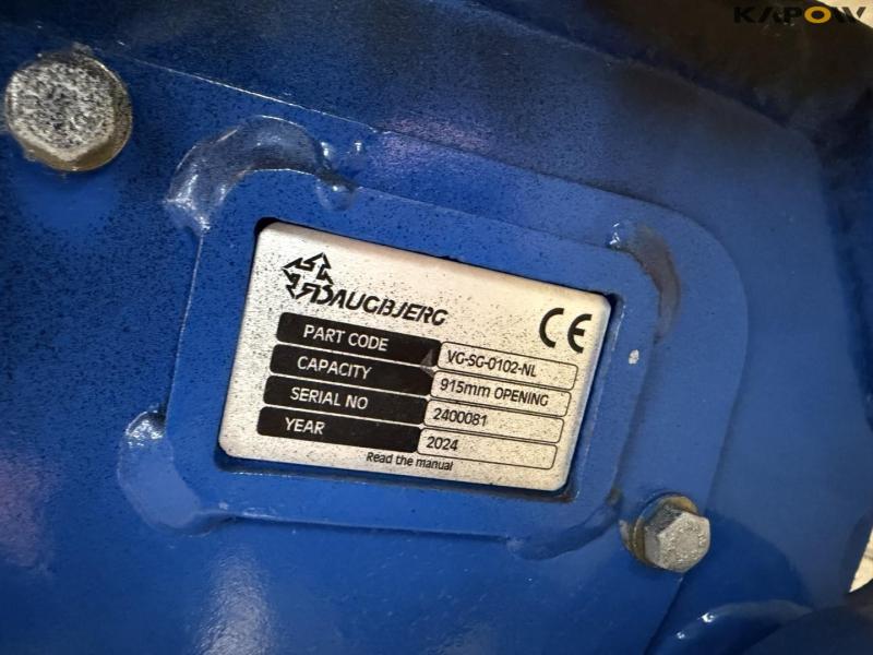 Baugbjerg sorter grab with S40 hitch 11