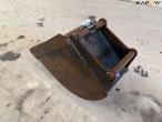Beco bucket with Hydrema hitch 7