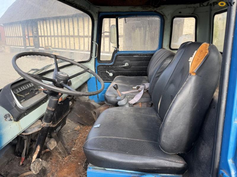 Bedford vintage truck 14