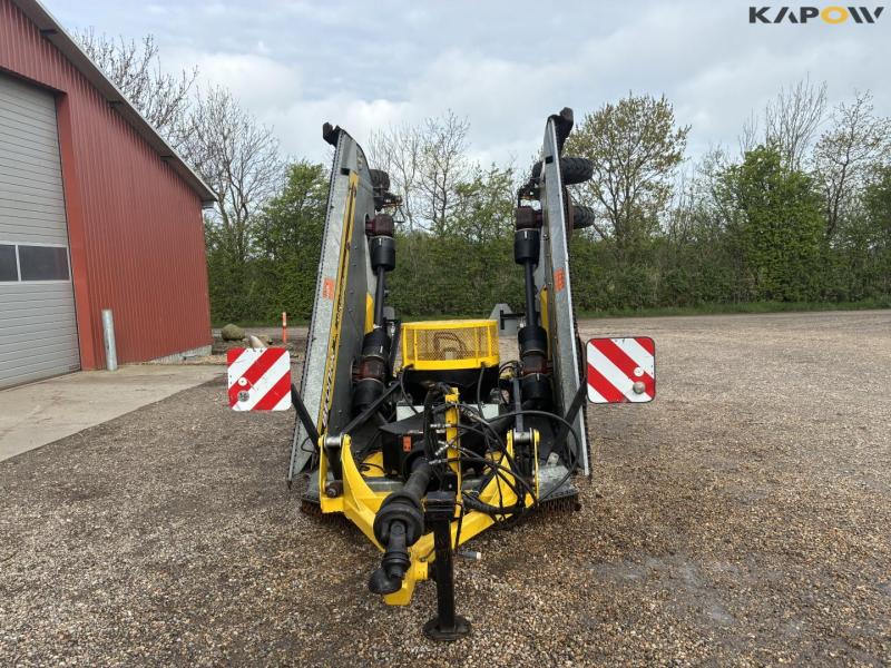 Bednar mulcher mm7000 mower 2