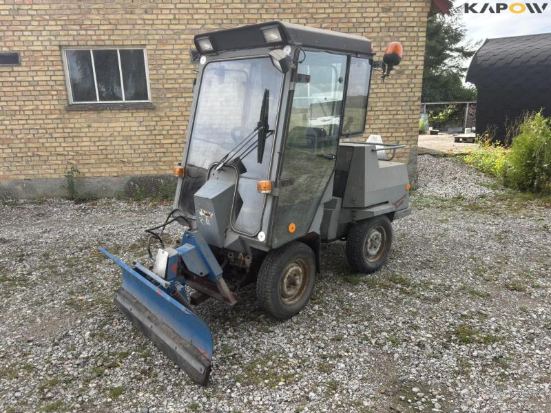 Belos 1300 tool carrier with snow plow 1