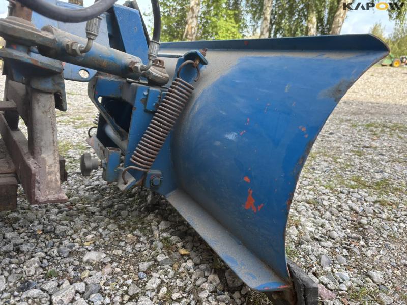 Belos 1300 tool carrier with snow plow 13