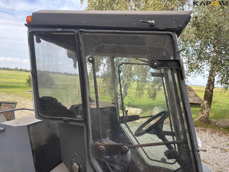 Belos 1300 tool carrier with snow plow 24