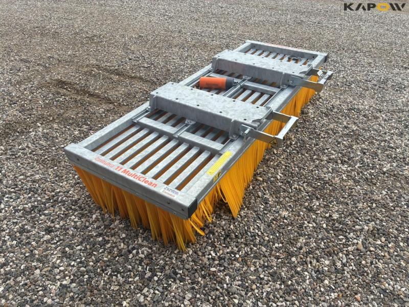 Bema 11 multiclean broom for pallet forks 3