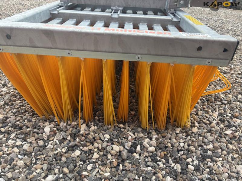 Bema 11 multiclean broom for pallet forks 10