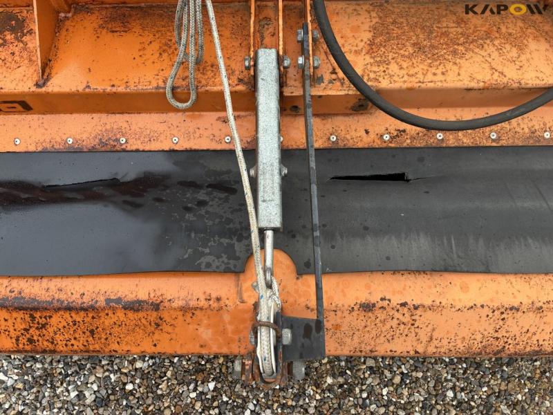 Bema 1550 Stacker hydraulic broom with collector 16