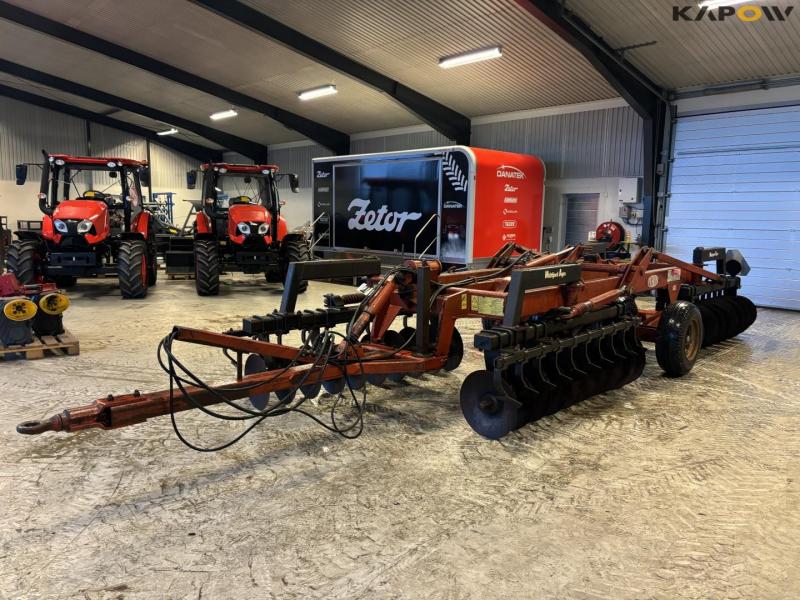 Besson disc harrow 1