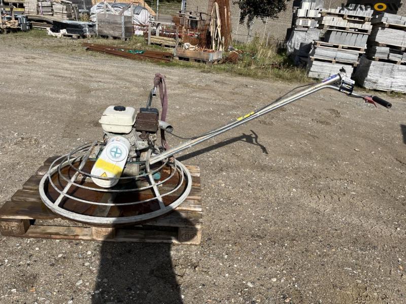 Concrete power trowel 8