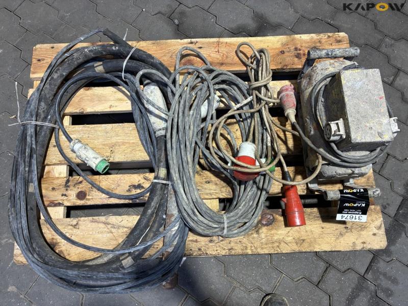 Concrete vibrator with motor 5