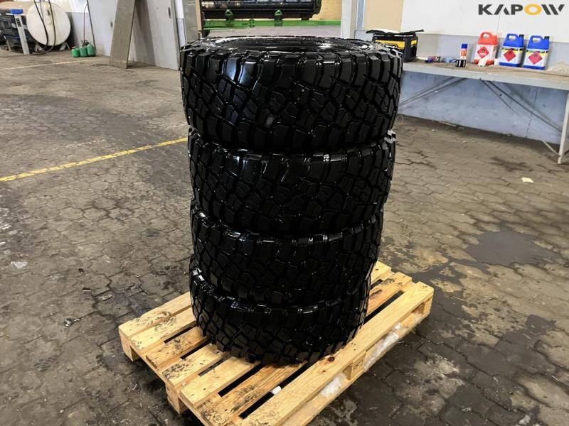 BF Goodrich LT285/50.R18 off-road tires 7