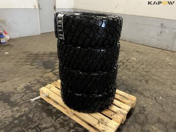 BF Goodrich LT285/50.R18 off-road tires