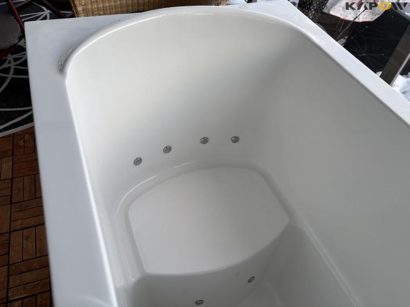 BioCote Access walk-in hot tub 14