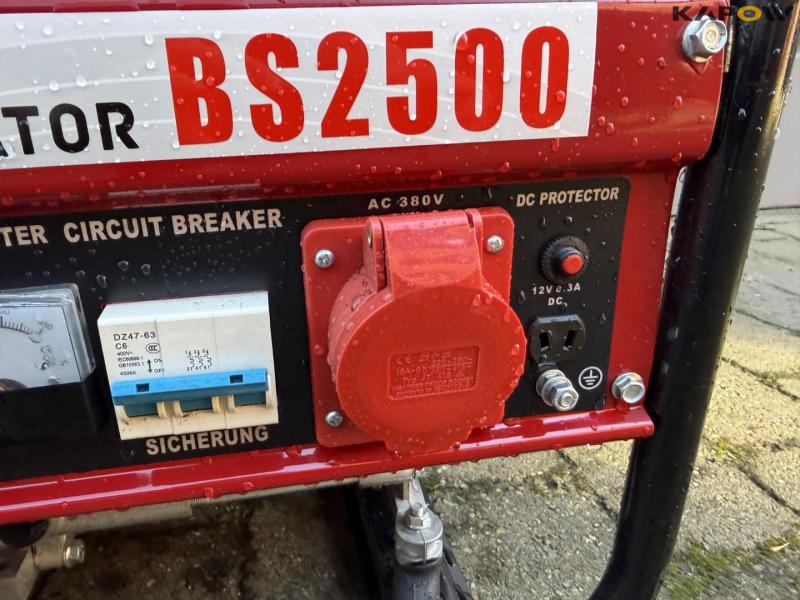 Bison BS2500 gasoline generator 14