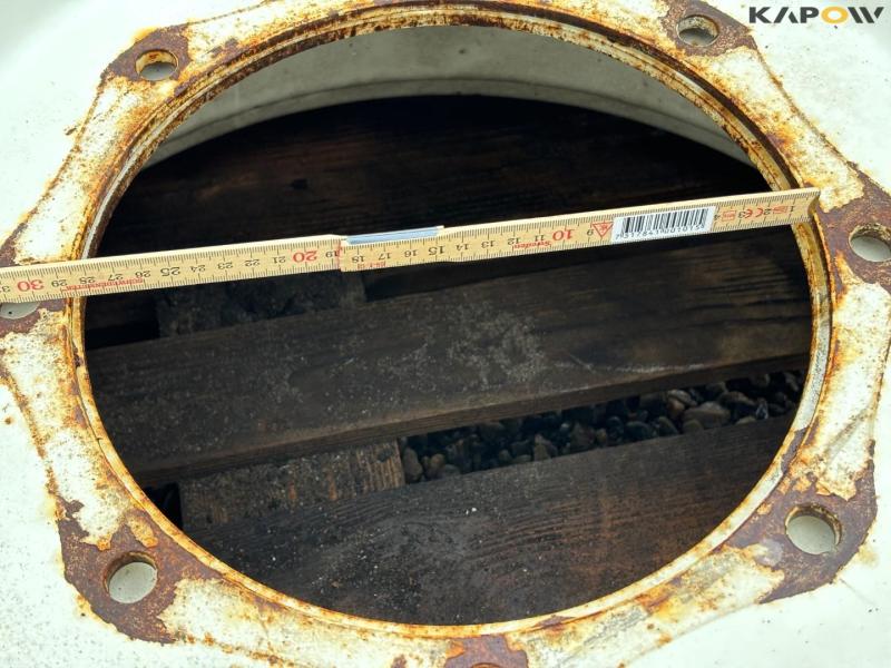 BKT 12.4-28 wheels 17